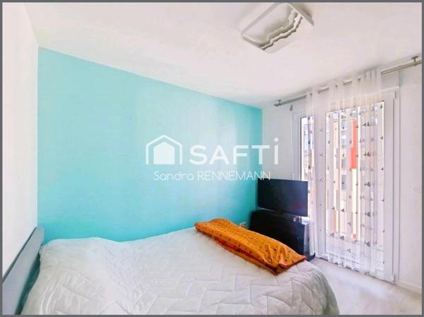 4 P lumineux avec terrasse, balcon et 2 parkings