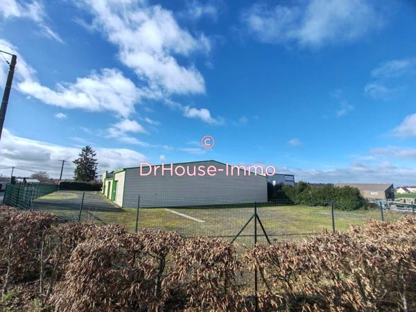 Bien immobilier à vendre 6 pièces de 960 m²