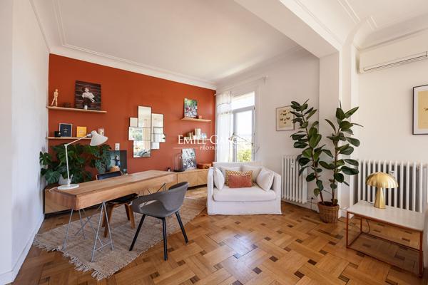 À vendre - Appartement de réception de 161 m² dans le Carré d'Or de Marseille  Marseille 8ème (13008)