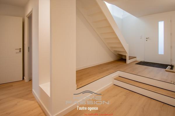 VAUX-SUR-MER-PONTAILLAC - METAMORPHOSE D'UNE VILLA AVEC TRES BEL APERCU MER