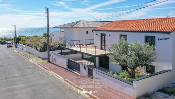 VAUX-SUR-MER-PONTAILLAC - METAMORPHOSE D'UNE VILLA AVEC TRES BEL APERCU MER