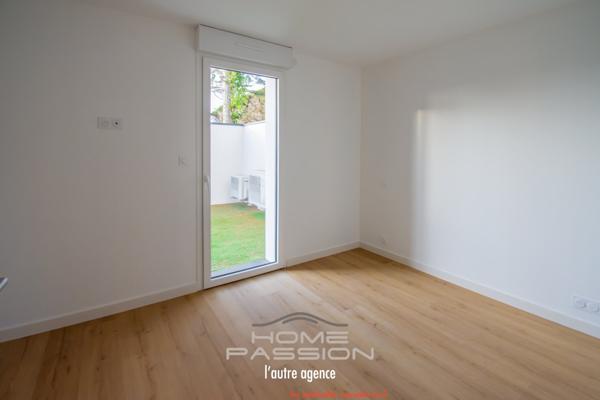 VAUX-SUR-MER-PONTAILLAC - METAMORPHOSE D'UNE VILLA AVEC TRES BEL APERCU MER