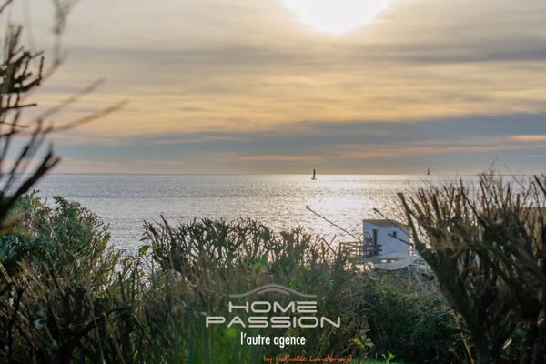 VAUX-SUR-MER-PONTAILLAC - METAMORPHOSE D'UNE VILLA AVEC TRES BEL APERCU MER