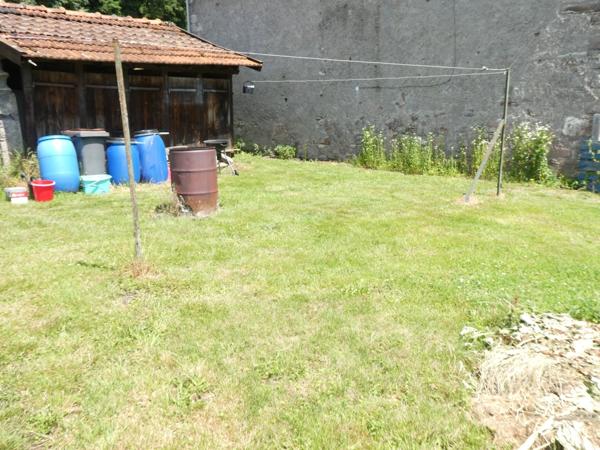 CORRAVILLERS (70) à vendre maison mitoyenne T10 de 170m² terrain 250m² environ.