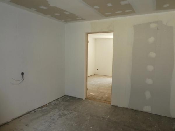 CORRAVILLERS (70) à vendre maison mitoyenne T10 de 170m² terrain 250m² environ.