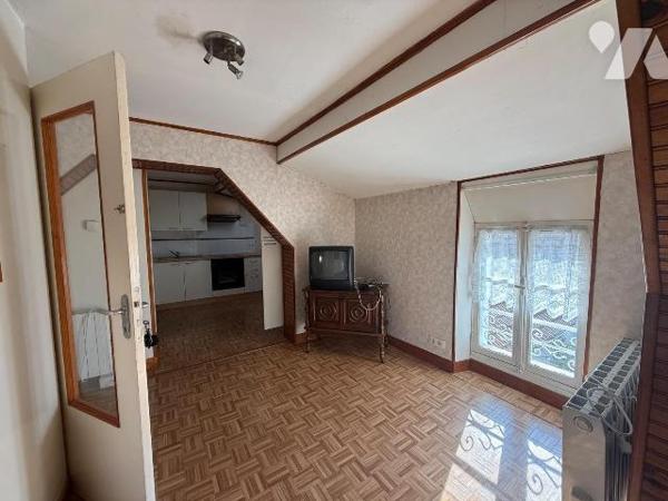 Maison à vendre à Sainte-Savine (10300)

Cette maison d'une surface d'environ 83,8 m² se comp...