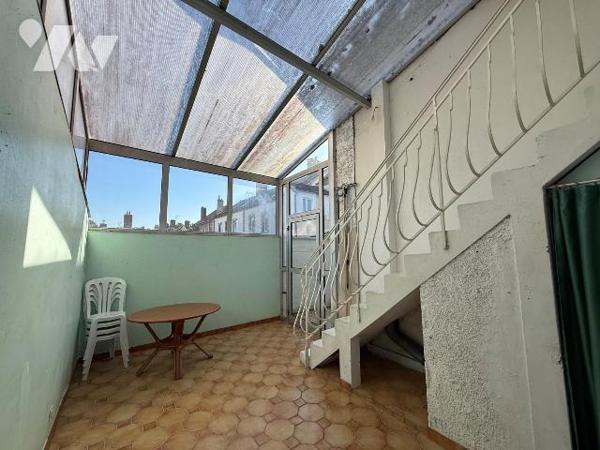 Maison à vendre à Sainte-Savine (10300)

Cette maison d'une surface d'environ 83,8 m² se comp...