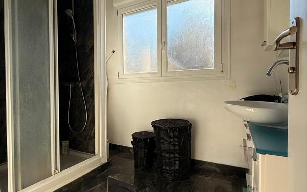 Appartement à vendre    2 pièces • 65 m2 Saint-Quentin