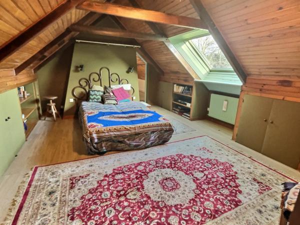 St yvy (29140) Propriété avec 3 maisons en pierres sur terrain 1 Hectare