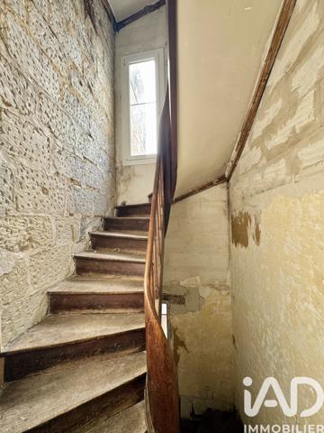 Immeuble à vendre 100 m² Saumur