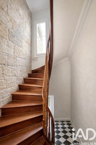 Immeuble à vendre 100 m² Saumur