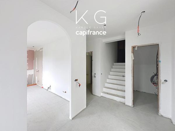EXCLUSIVITE, à 5 minutes de Deauville, belle opportunité, maison à vendre de 220 m² sur un terrain de 813 m², la liberté de personnaliser les finitions