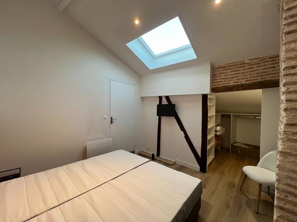 A LOUER T2 bis en DUPLEX meublé hyper centre Angers