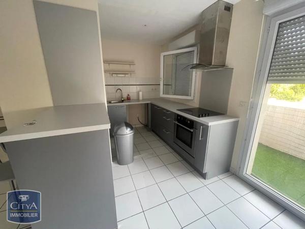 Appartement à louer 3 pièces 55.96m² Pau (64000)