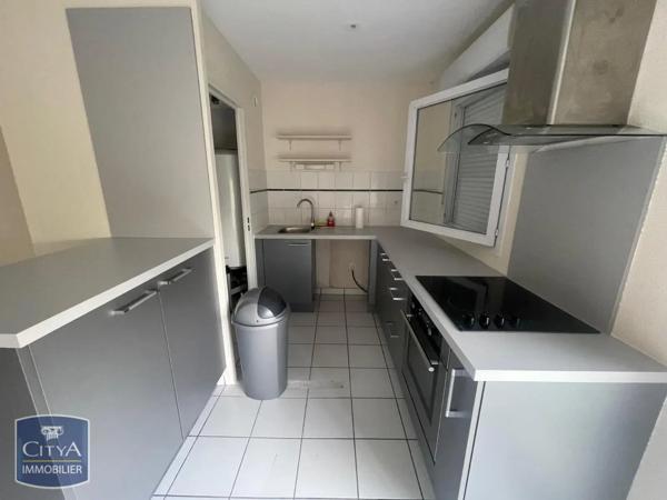 Appartement à louer 3 pièces 55.96m² Pau (64000)