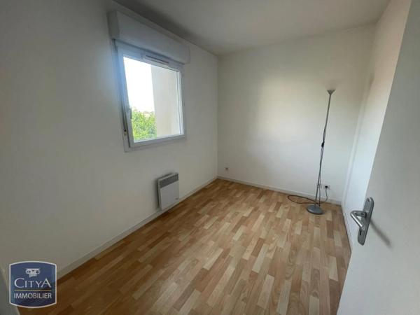 Appartement à louer 3 pièces 55.96m² Pau (64000)