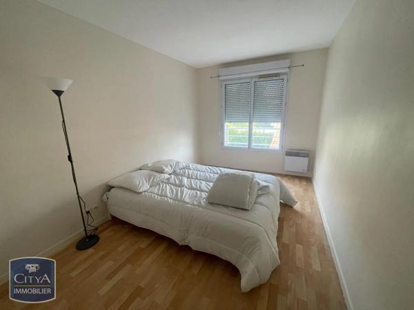 Appartement à louer 3 pièces 55.96m² Pau (64000)