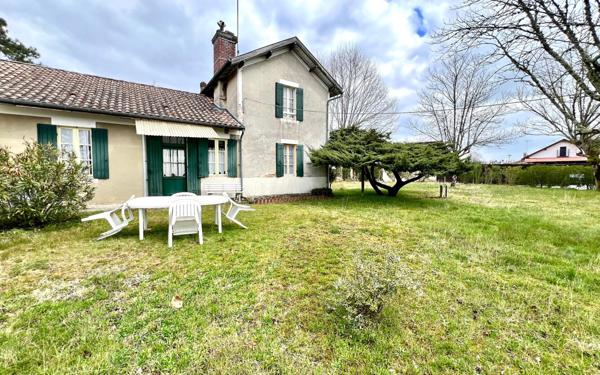 Maison à vendre    5 pièces •  Ychoux