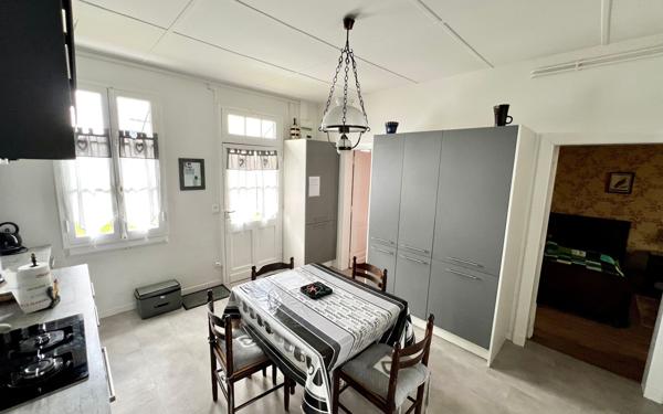 Maison à vendre    5 pièces •  Ychoux