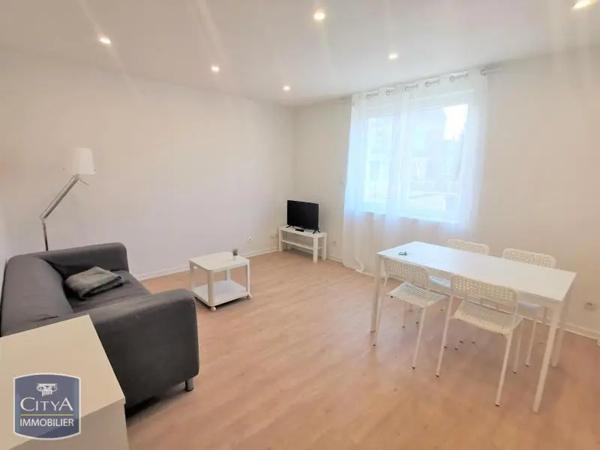 Appartement à louer 2 pièces 42m² Laon (02000)