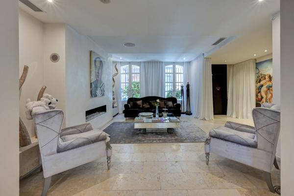 Vente Maison de luxe Aix-en-Provence 7 Pièces 360 m²