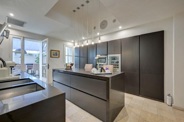 Vente Maison de luxe Aix-en-Provence 7 Pièces 360 m²