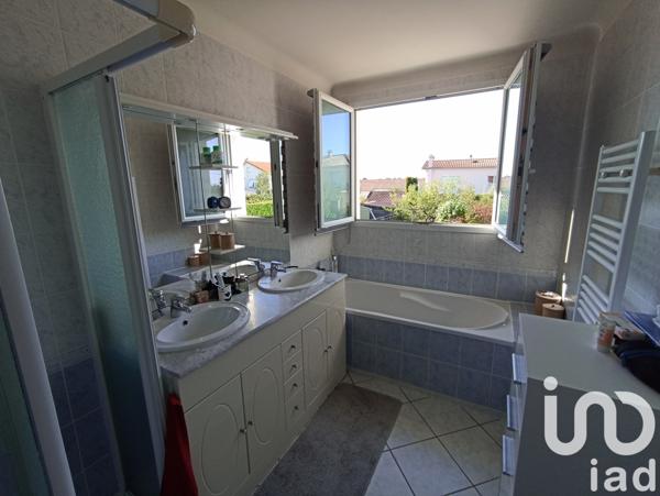 Maison à vendre 3 pièces 70 m² Châtillon-sur-Thouet