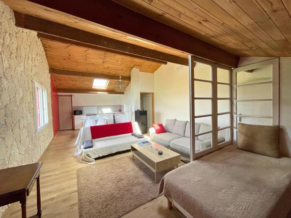 Vente                                                      Maison
                        
                     12 pièces                      311 m2                     à Saint-Palais
