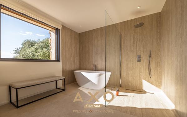 LE PUY SAINTE REPARADE - MAISON - T8 - 470 M2 - GARAGE - PISCINES - PARC 6 HECTARES - 4 700 000€