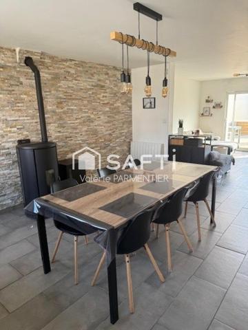 Maison avec une chambre et salle de bains au rez de chaussée , à Rang du fliers