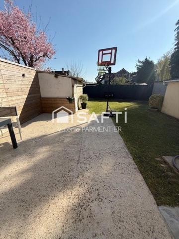 Maison avec une chambre et salle de bains au rez de chaussée , à Rang du fliers