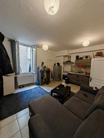 IMMEUBLE LOCATION – CENTRE TOULON – 830 000 € – 7,9 % DE RENTABILITÉ BRUTE