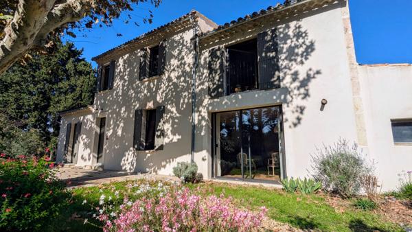 Mas rénové Chateaurenard 8 pièces 190 m2