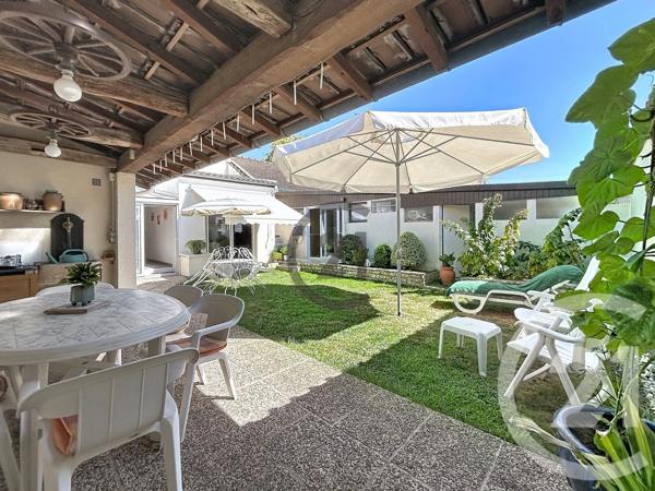 Maison à vendre  8 pièces - 187,72 m 2   REIMS  - 51