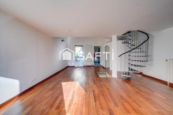 Échoppe avec extérieur secteur gare Saint Jean !