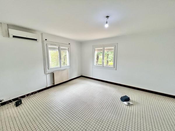 Domaine avec Maison et Appartement Sans voisinage