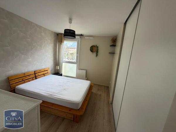 Appartement à louer 3 pièces 61.83m²