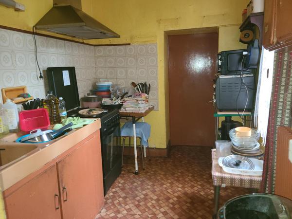 Maison plein centre, cave voûtée, terrasse, patio