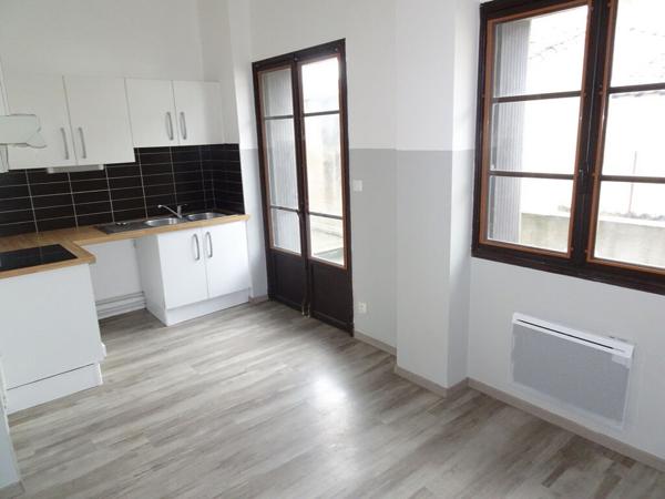 CARCASSONNE, Appartement Carcassonne 3 pièces 55 m² avec terrasse