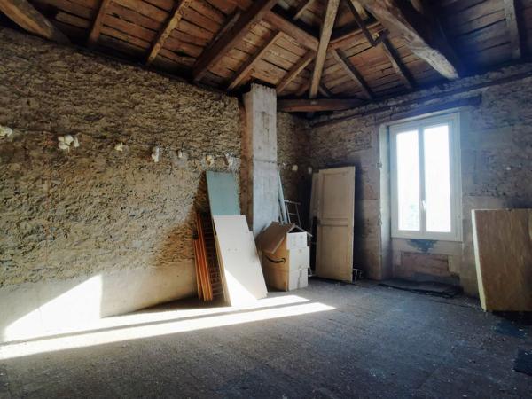 Vente / Maison en pierre