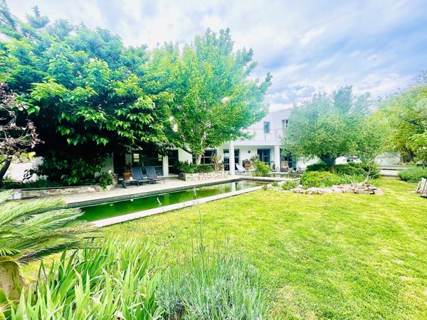 Fréjus -Villa contemporaine 223m2 domaine privé -studio & garage à SAISIR !!