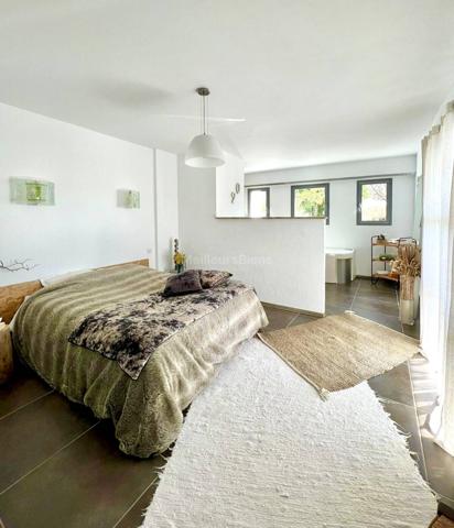 Fréjus -Villa contemporaine 223m2 domaine privé -studio & garage à SAISIR !!