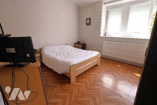 Exclusivité,
Idéal investisseur !
Maison avec locataires en place – Rendement immédiat - 621€/mois.