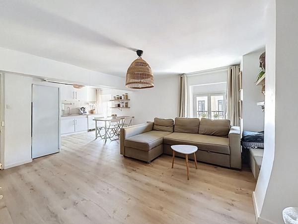 EXCLUSIVITE ! GRAND APPARTEMENT 2/3 pièces de 60m² - Proche des commodités !