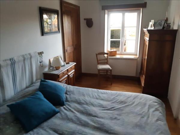 Maison à vendre 213 000 € Saulnay 6 p 145 m² DPE D