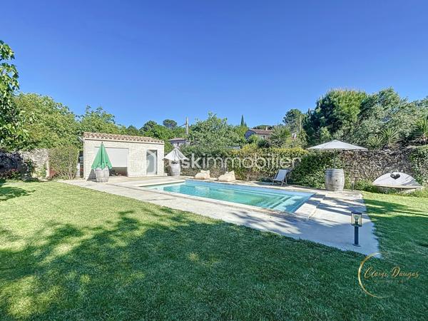 Maison en pierre de 250 m²