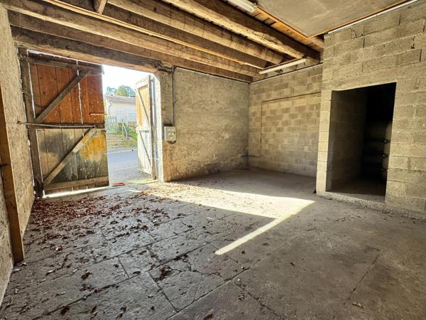 Au coeur de Couches, grand bâtiment