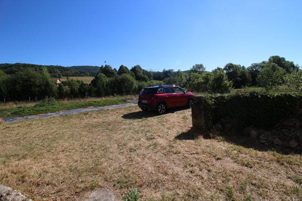 À VENDRE LOUBENS (09) Ancienne grange en pierre sur terrain arboré de 1,3 hectare