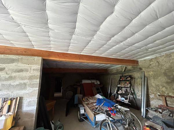 À VENDRE LOUBENS (09) Ancienne grange en pierre sur terrain arboré de 1,3 hectare