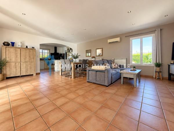 Villa 4 pièce(s) 3 chambre(s) 111 m²